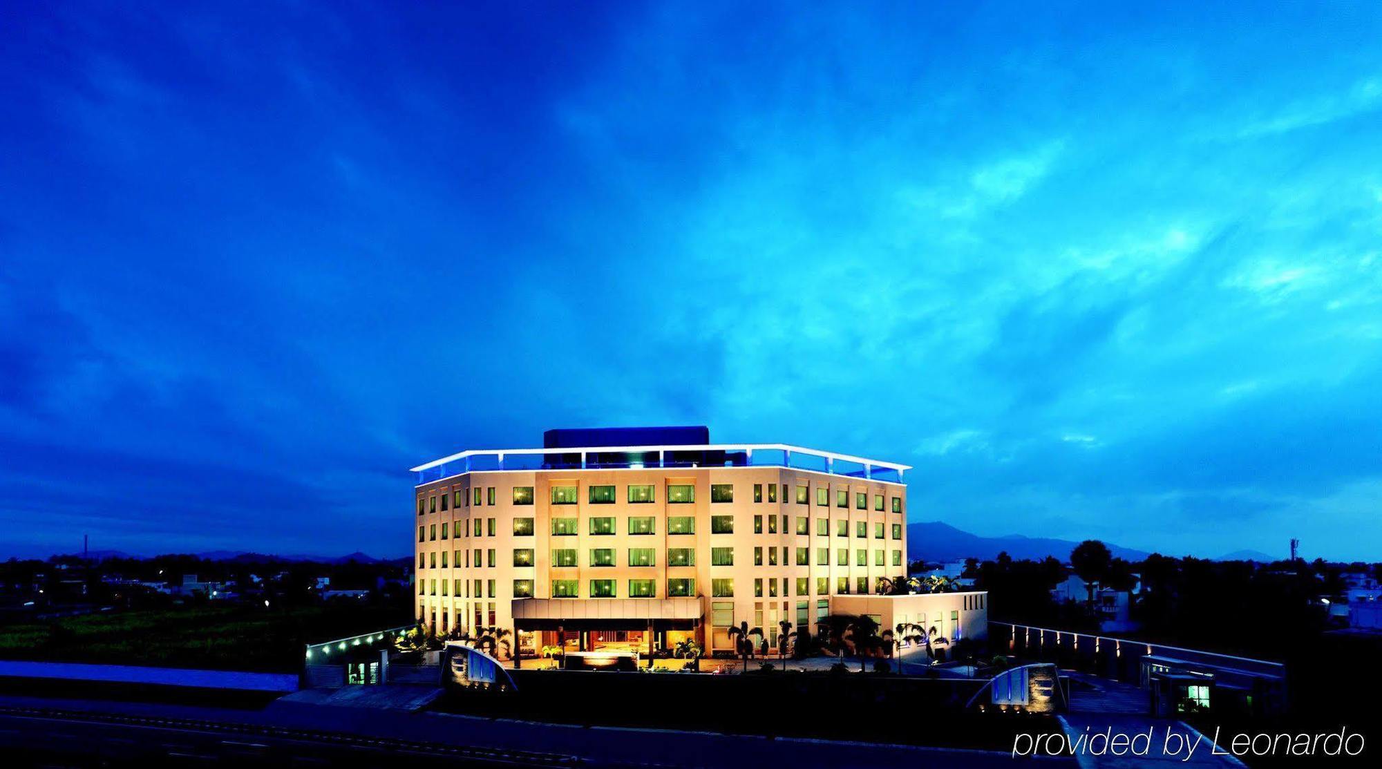 Grand Estancia Salem Exteriér fotografie